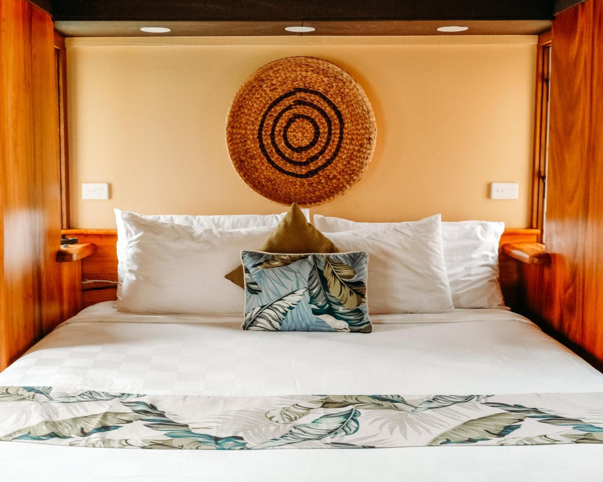 Koro Sun Resort & Rainforest Spa Savusavu Luaran gambar