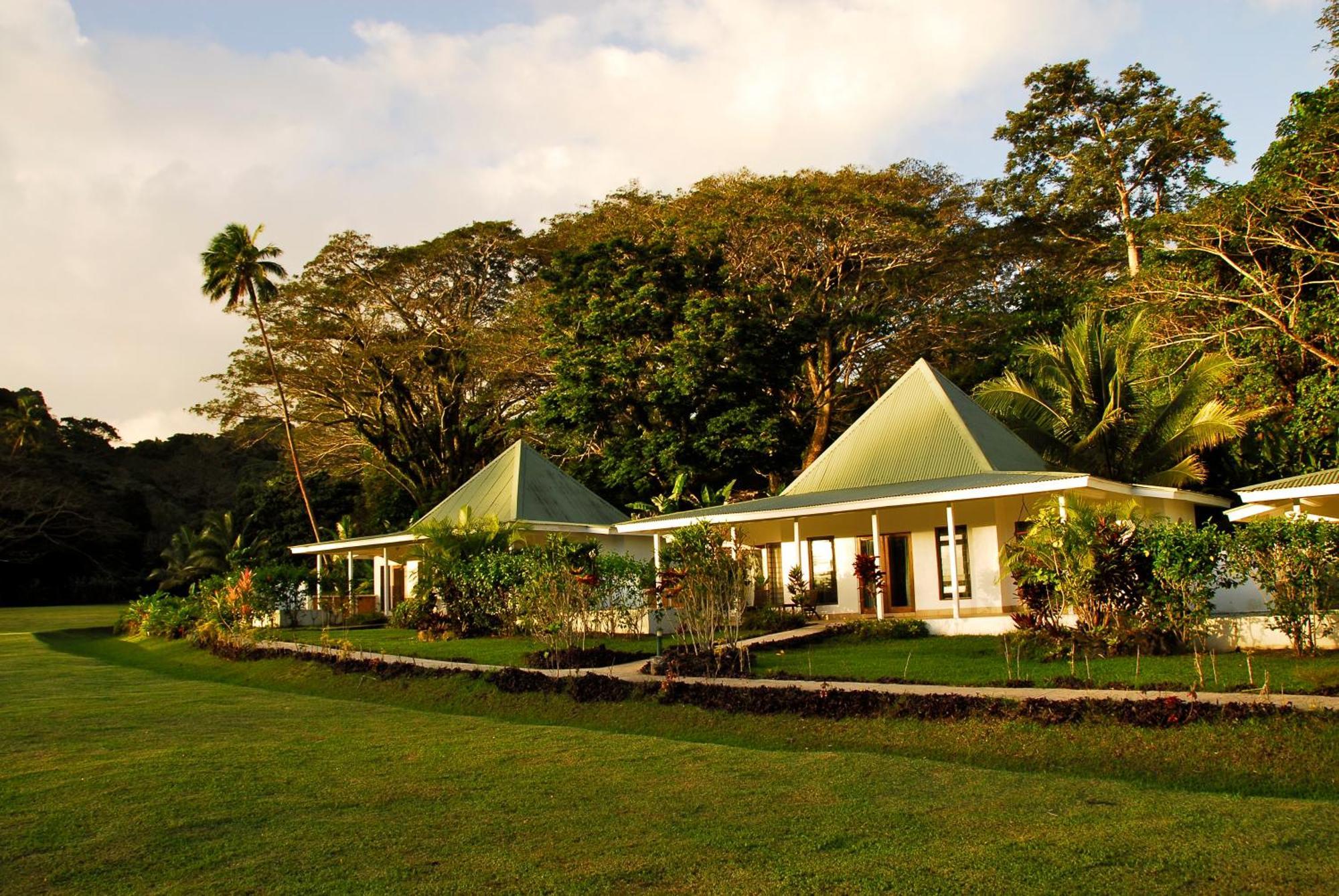 Koro Sun Resort & Rainforest Spa Savusavu Luaran gambar