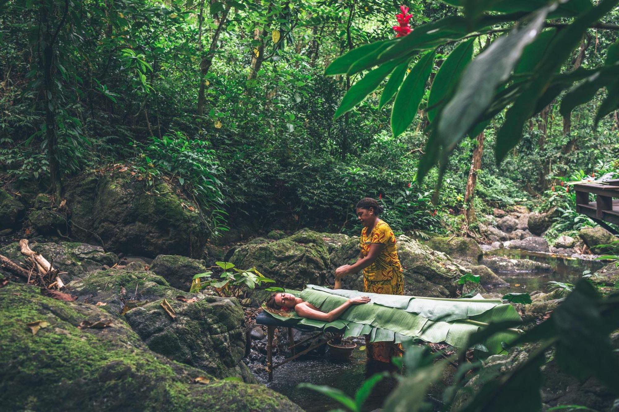 Koro Sun Resort & Rainforest Spa Savusavu Luaran gambar