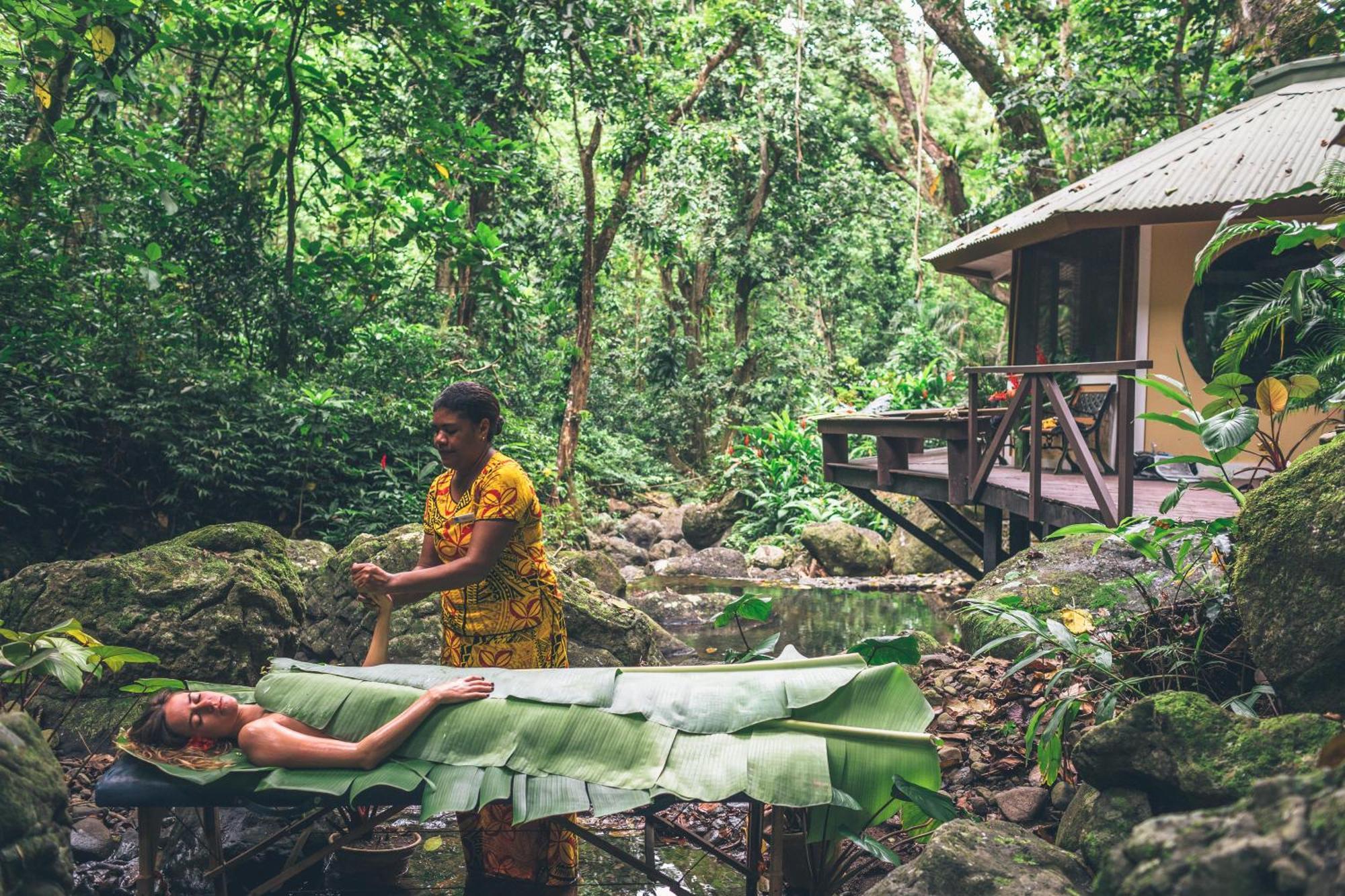 Koro Sun Resort & Rainforest Spa Savusavu Luaran gambar